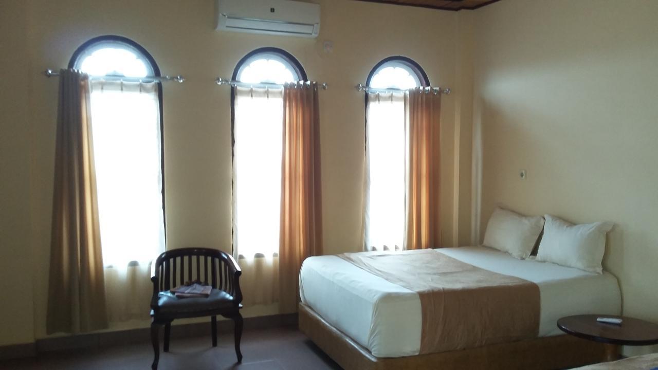 Hotel Ar - Riyadh Kualatungkal ภายนอก รูปภาพ